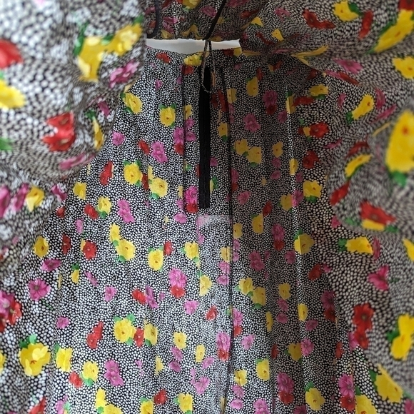 Saks Fifth Ave Skirt by LIHLI Floral Print 100% Silk - Picture 10 of 10